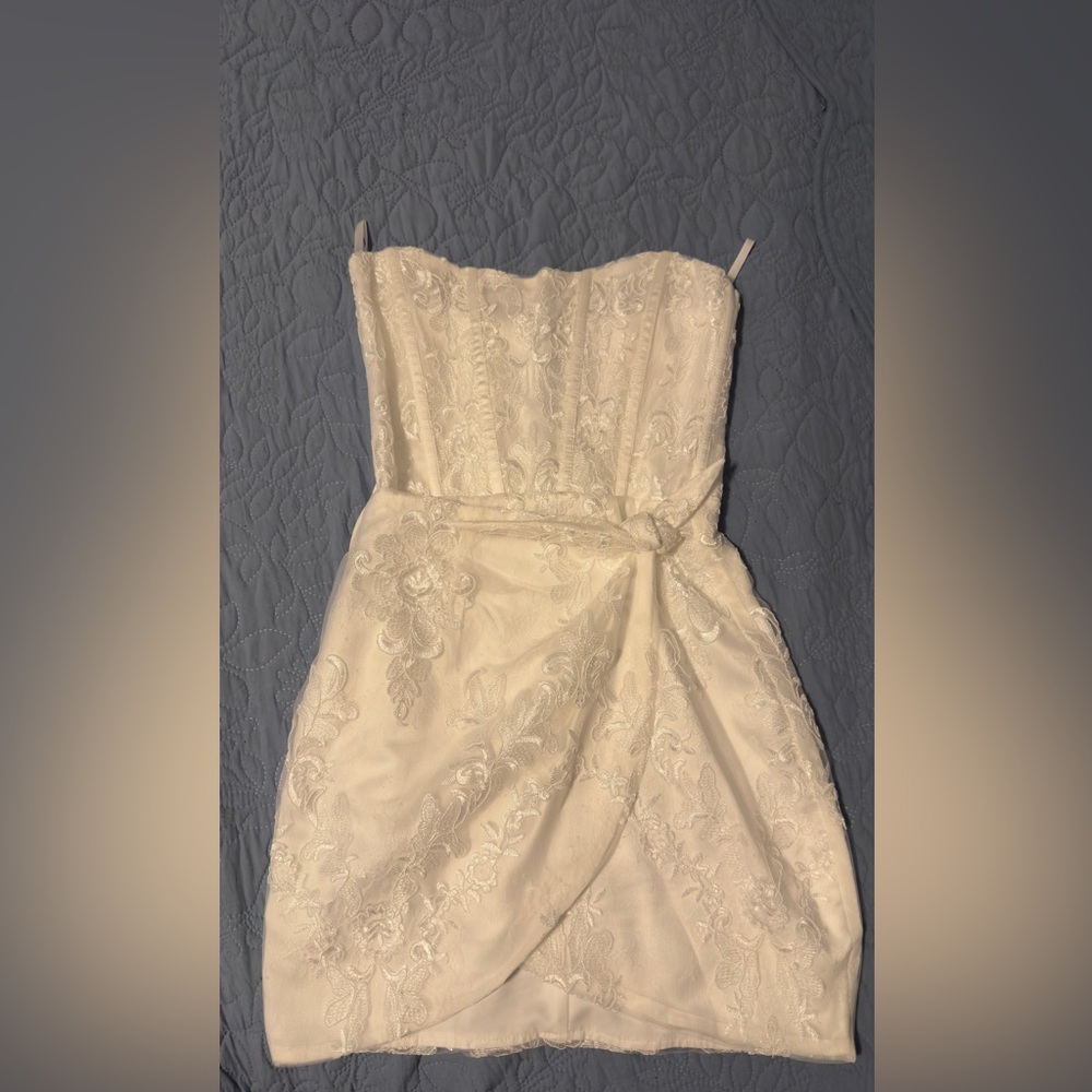 V. Chapman Nigella Dress in White (Bridal/casual/bachelorette party) - Picture 5 of 11